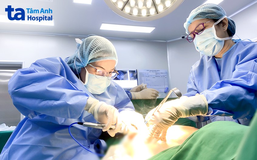 Đảo lộn cuộc sống người trẻ