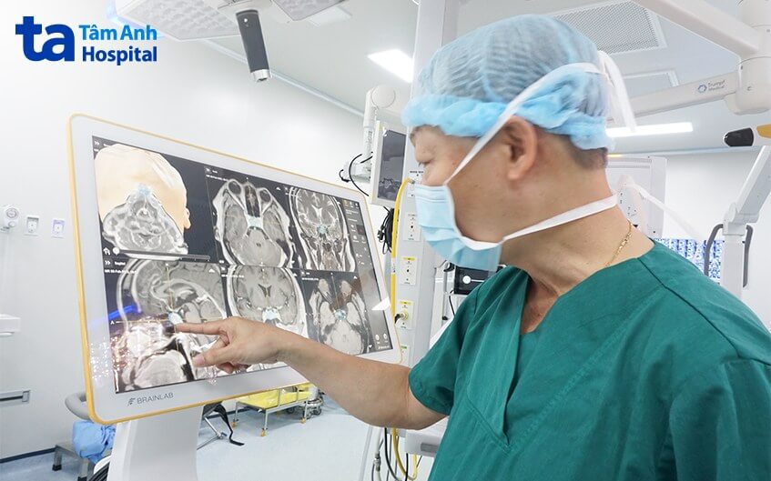 hình ảnh chẩn đoán và phẫu thuật viêm xương sọ