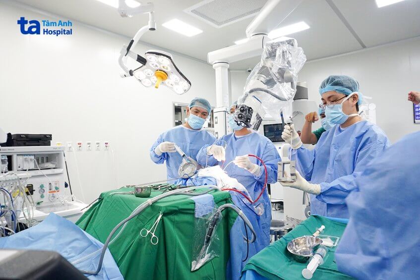 phẫu thuật bệnh u sọ hầu