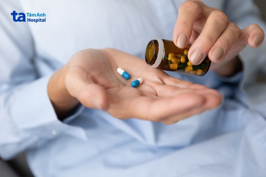 thuốc ngăn ngừa đau đầu giật từng cơn