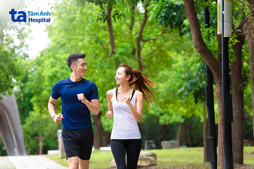 Duy trì vận động khoa học là một trong những cách giúp cải thiện sức khỏe sinh sản