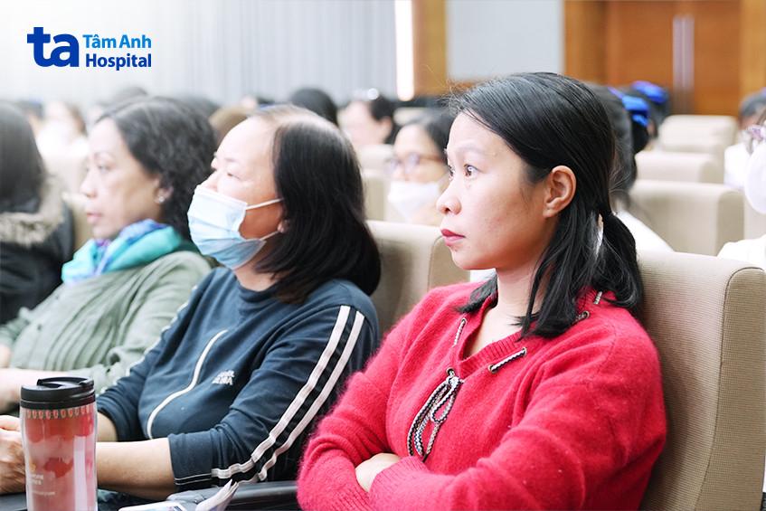 khách mời tham dự hội thảo khoa học sàng lọc ung thư