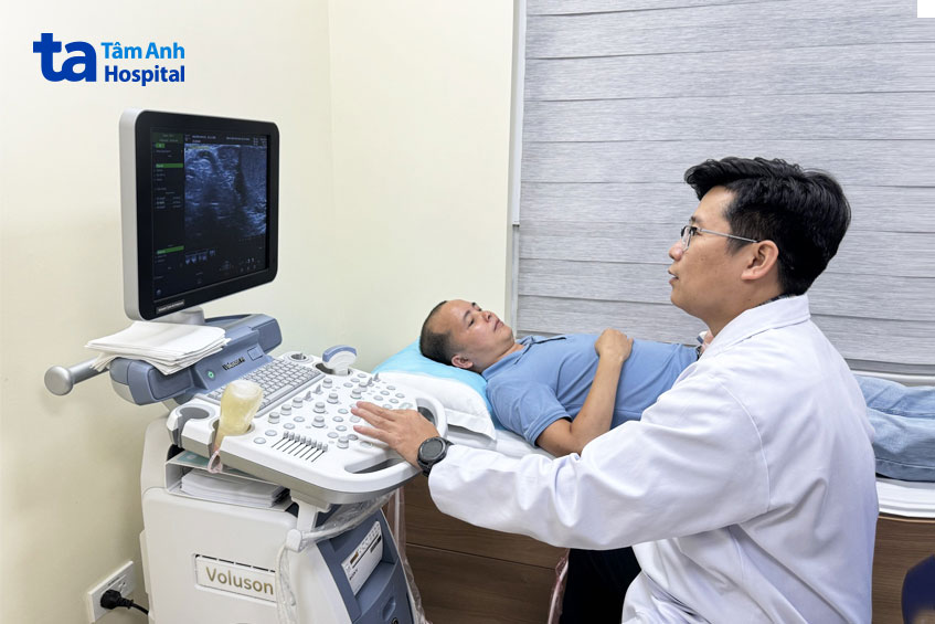 Nam giới được siêu âm tinh hoàn, chẩn đoán tình trạng bệnh lý để điều trị sớm có con "chính chủ"