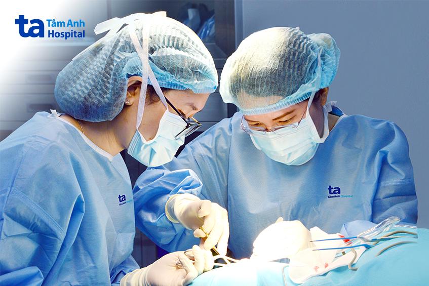 ca bệnh thủng màng nhĩ