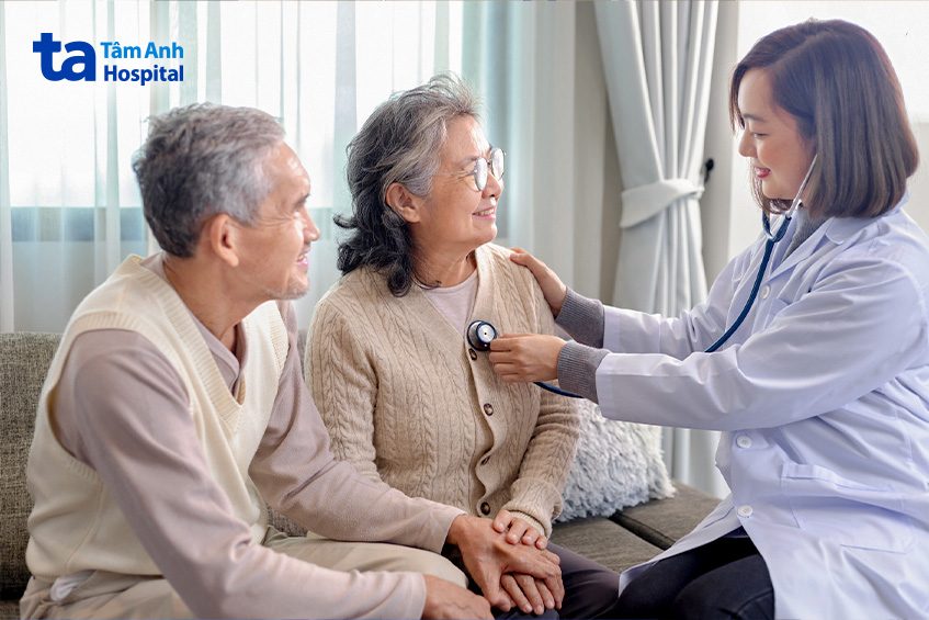 cần khám sức khỏe định kỳ theo hướng dẫn của bác sĩ