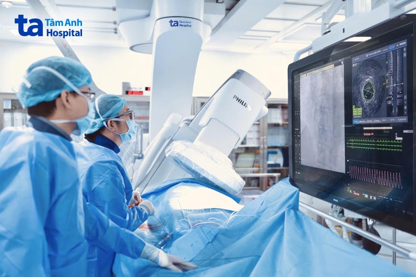 Bệnh nhân nhồi máu cơ tim được can thiệp nong mạch vành cấp cứu tại Bệnh viện Đa khoa Tâm Anh.