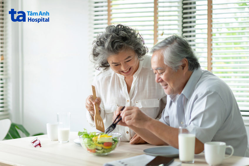 Chế độ ăn uống hàng ngày có các thực phẩm chống xơ vữa mạch máu rất tốt cho tim