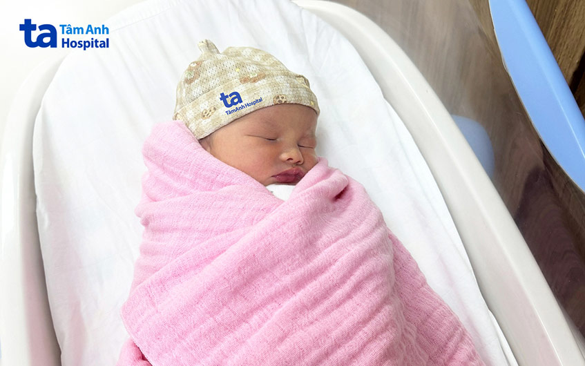 Con gái của vợ chồng chị Xuân chào đời khỏe mạnh nhờ kỹ thuật thụ tinh ống nghiệm tại IVF Tâm Anh TP HCM