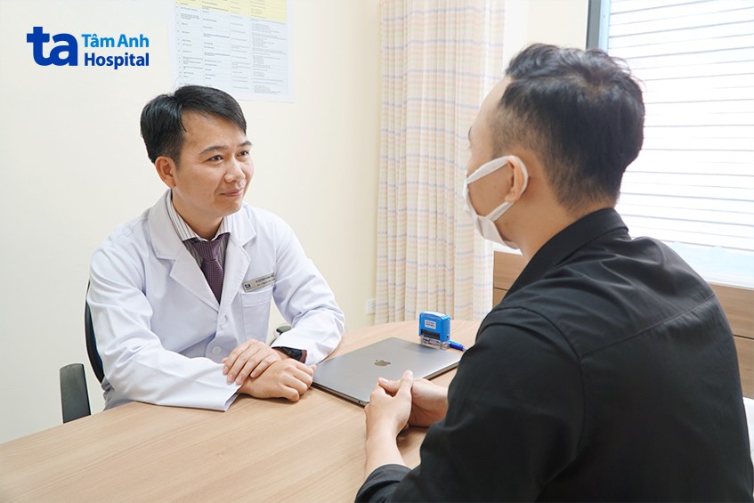 tại sao nước tiểu có màu vàng