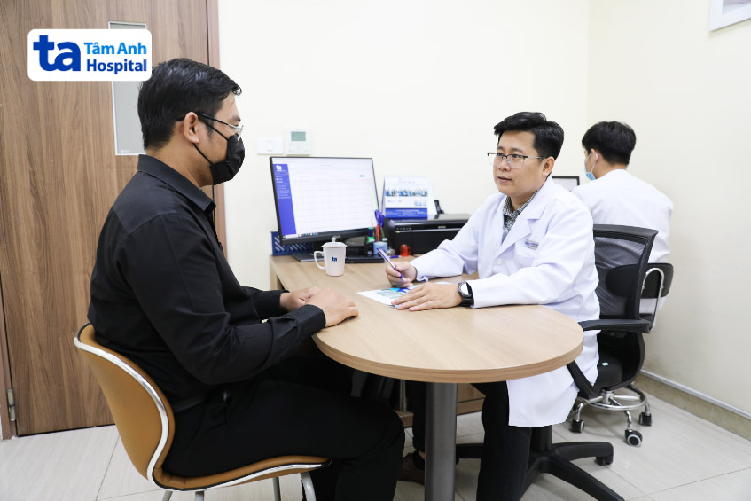 ThS.BS Dương Quang Huy - Trưởng đơn vị Nam học, IVF Tâm Anh TP HCM tư vấn giải quyết vấn đề tâm lý cho nam giới áp lực có con