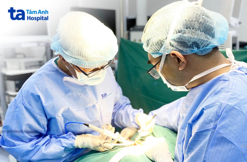 bác sĩ phẫu thuật ung thư hạch