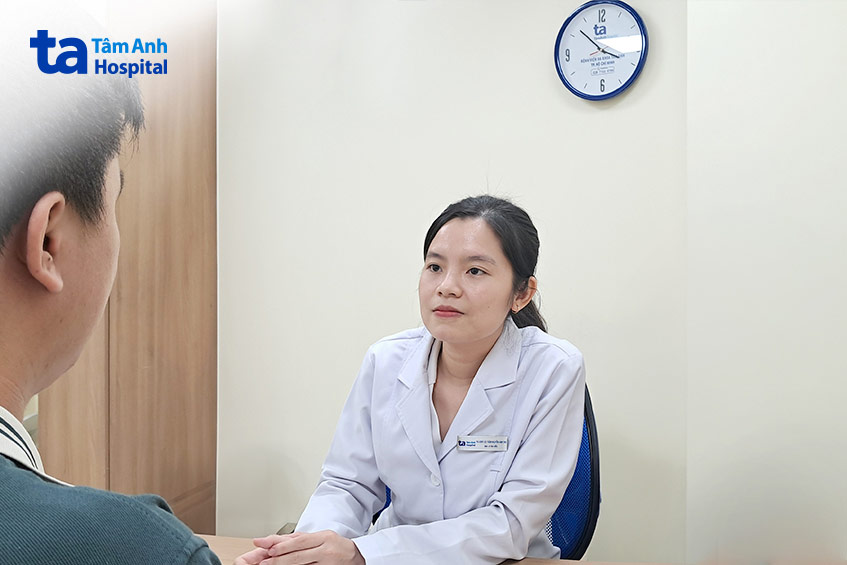 bs thư khám cho một người bệnh