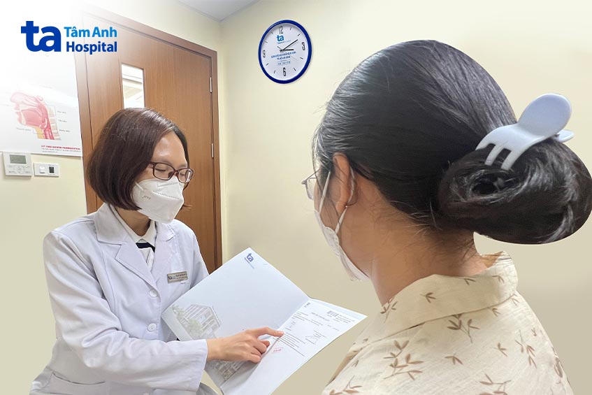 bs tú tư vấn cho mẹ của bé