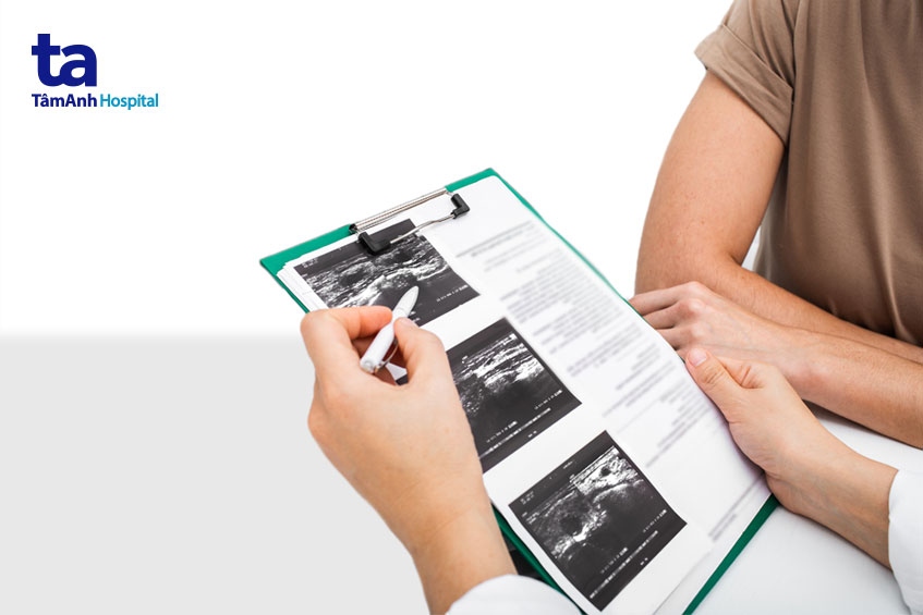 bướu vú sợi tuyến