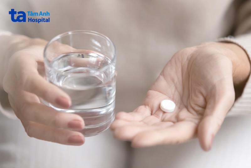 Sử dụng thuốc giảm đau không kê đơn khi mọc răng khôn