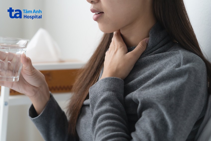 chăm sóc người bị viêm họng