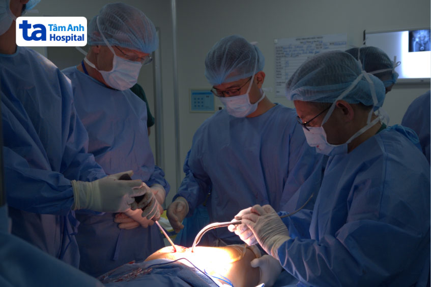 chỉ định phẫu thuật khớp háng