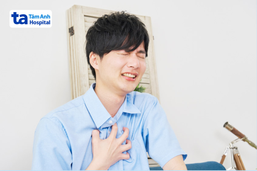 Cơn đau ngực là biểu hiện của tình trạng thiếu máu cơ tim