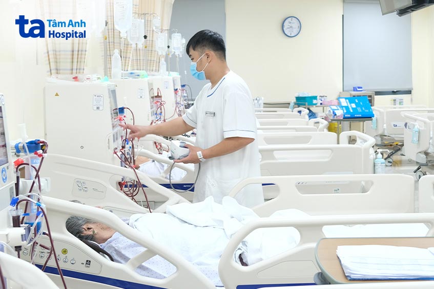 Điều dưỡng kiểm tra chỉ số sức khoẻ