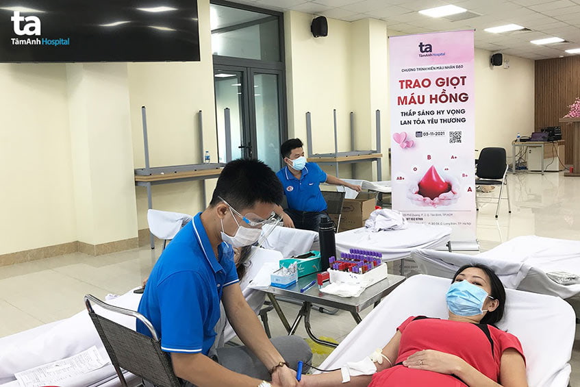 hiến máu tâm anh 