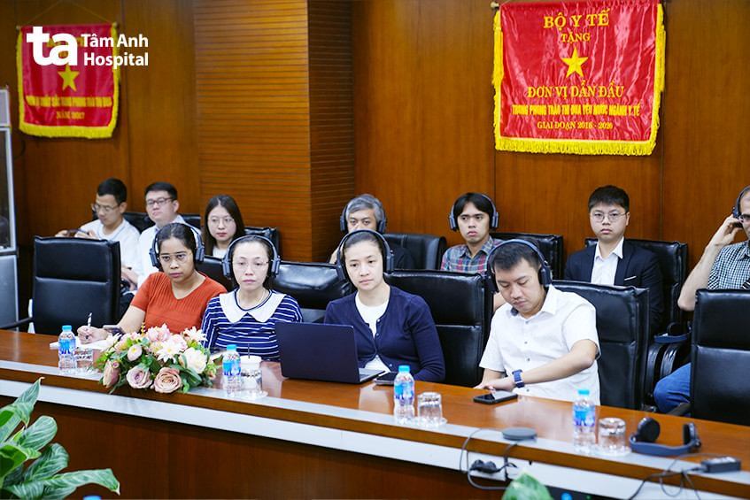 hình 3 hội thảo ứng dụng điện sinh lý thần kinh