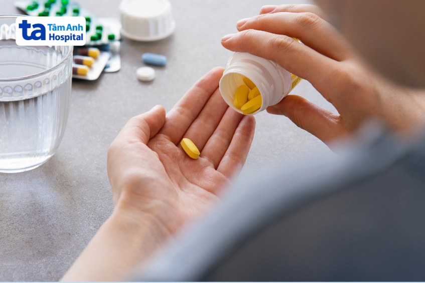 kháng sinh thường được dùng để điều trị viêm phổi