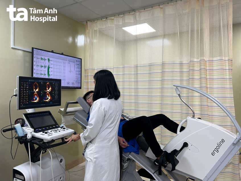 Khảo sát hoạt động tim bằng siêu âm tim gắng sức xe đạp