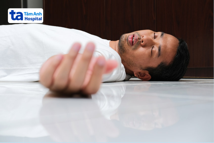 Ngất xỉu có thể là dấu hiệu cảnh báo vấn đề về tim nghiêm trọng