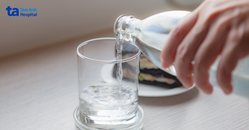 người bị thận ứ nước nên ăn gì