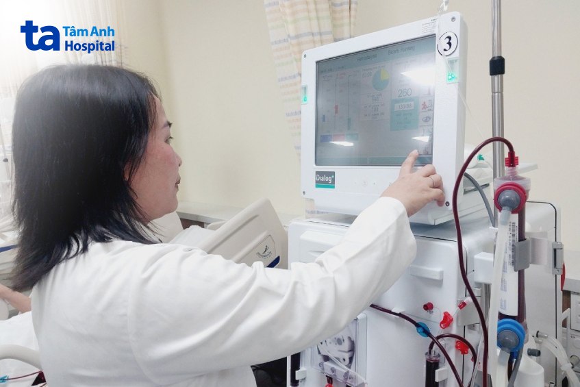 nước tiểu có bọt cảnh báo bệnh gì