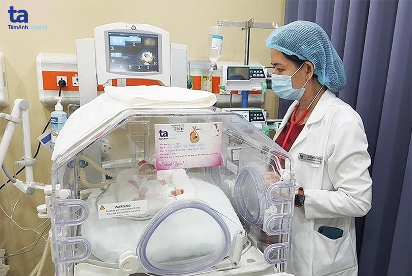 nuôi sống thành công trẻ sinh non