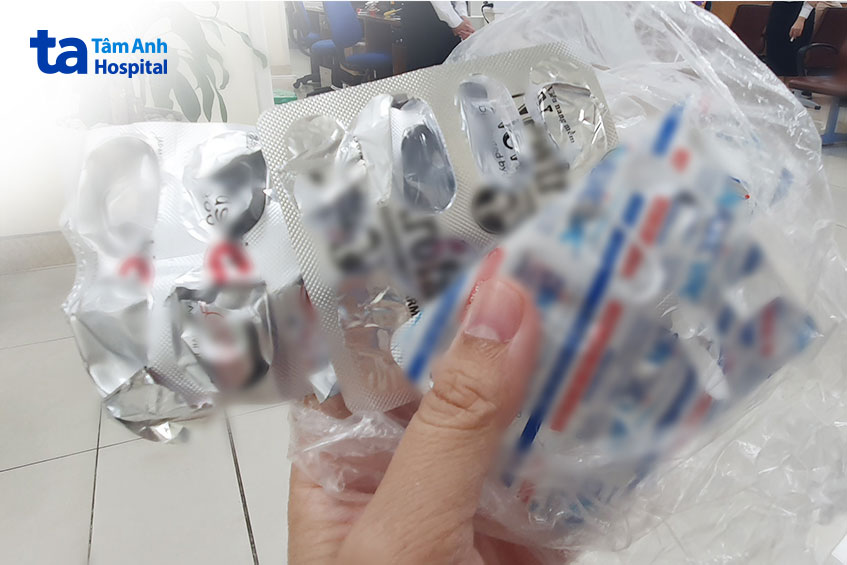 Thuốc tây chữa zona theo hướng dẫn của hàng xóm