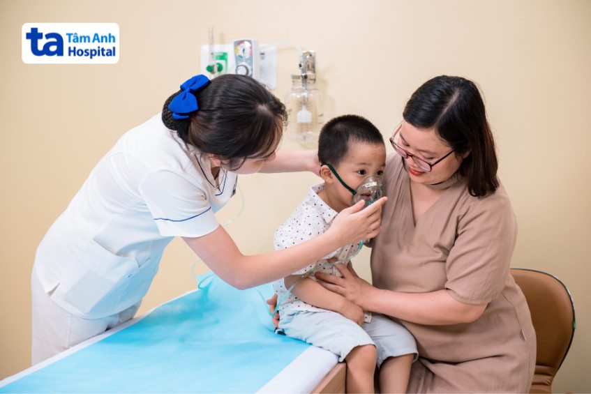 Bộ hình ảnh viêm phổi ở trẻ em - Đang chăm sóc bé
