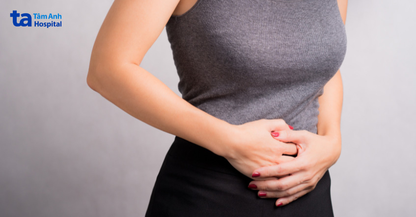 Chảy máu âm đạo và đau bụng âm ỉ là 2 triệu chứng sảy thai sớm điển hình