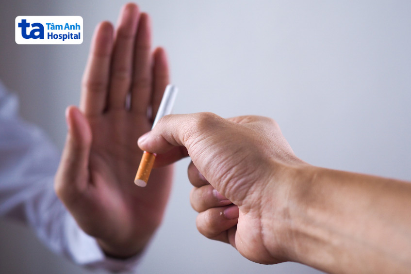 Tránh xa thuốc lá, rượu, bia, cà phê để phòng ngừa tình trạng nhịp tim chậm