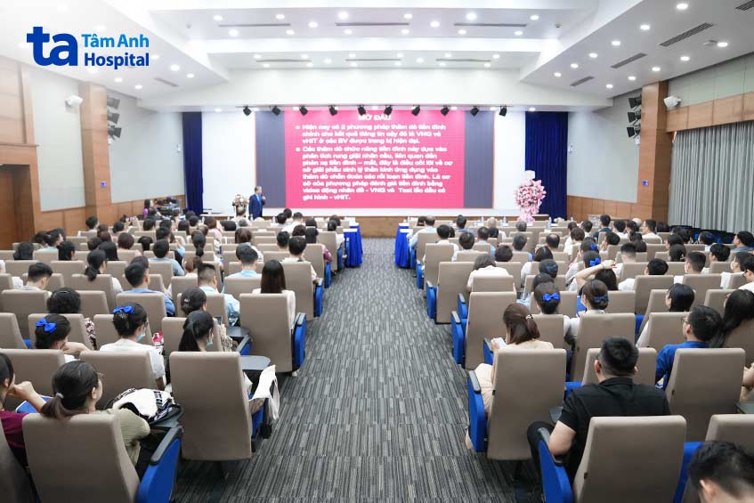Hội thảo thu hút gần 250 bs đầu ngành