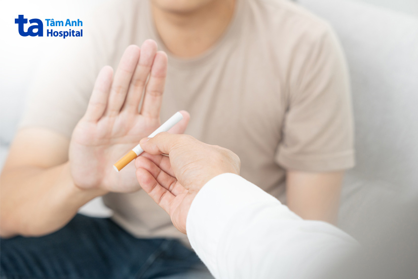 Không hút thuốc lá và tránh xa khói thuốc giúp cải thiện chỉ số HDL cholesterol thấp