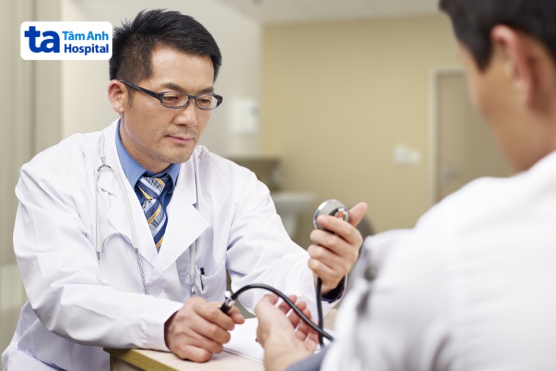 Nên đến gặp bác sĩ để thăm khám sớm