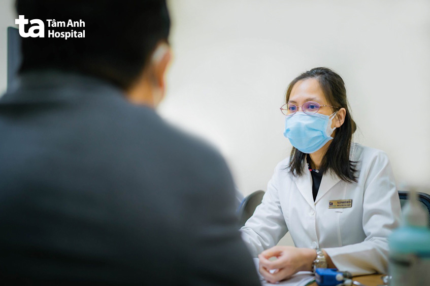 Người bệnh đang điều trị cholesterol máu cần dùng thuốc theo chỉ định và thăm khám định kỳ