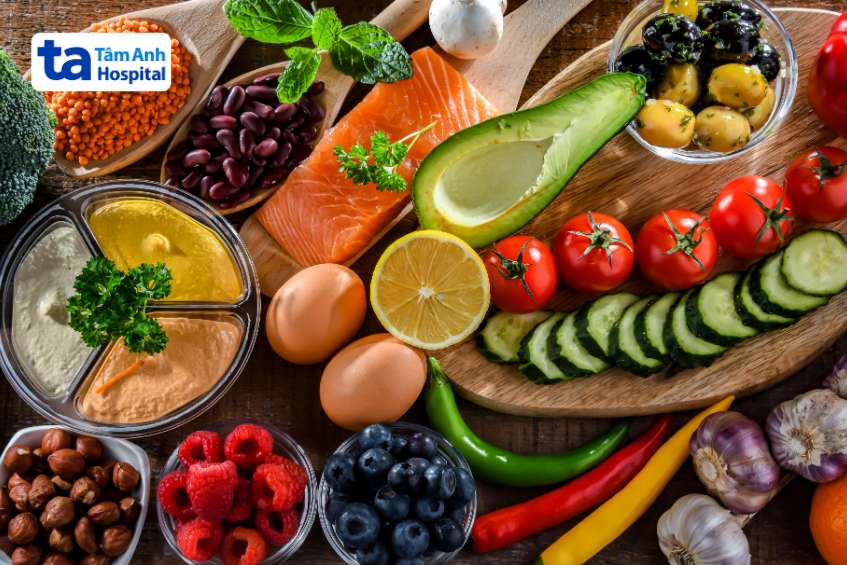 người bị suy nhược cơ thể cần bổ sung đầy đủ các chất dinh dưỡng