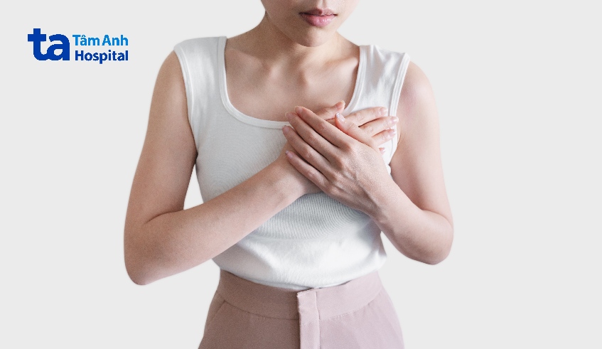 núm vú bị ngứa có sao không