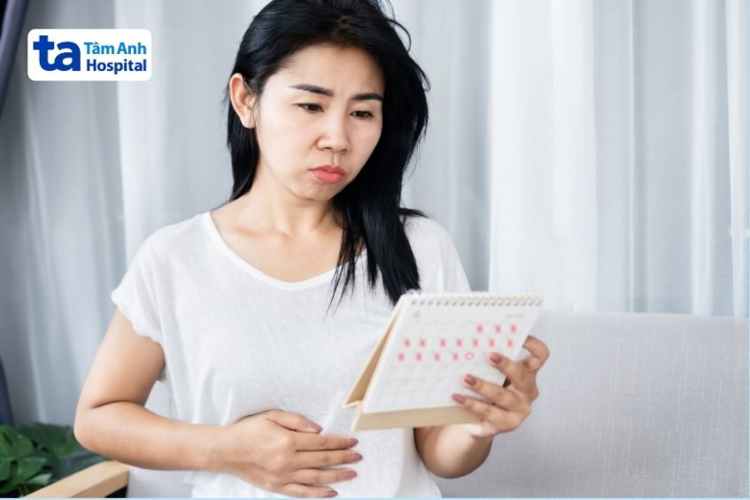 theo dõi kinh nguyệt để phát hiện tử cung nhi hoá