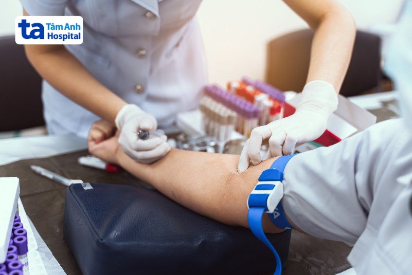 thực hiện các xét nghiệm để chẩn đoán suy nhược cơ thể
