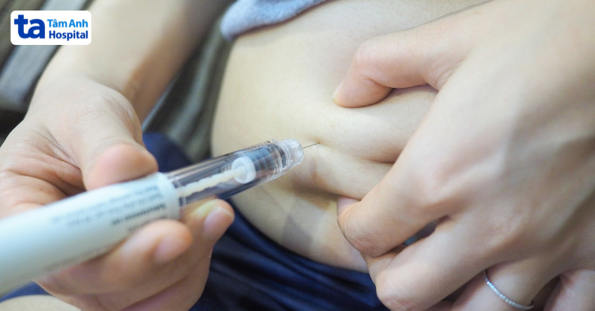 Quá trình tiêm thuốc kích trứng có thể gây ra một số tác dụng phụ