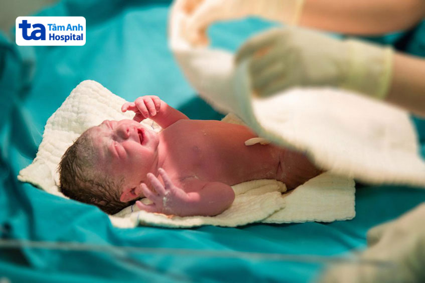 Trẻ sơ sinh mắc tăng áp phổi dễ gặp biến chứng nếu nhiễm cúm B