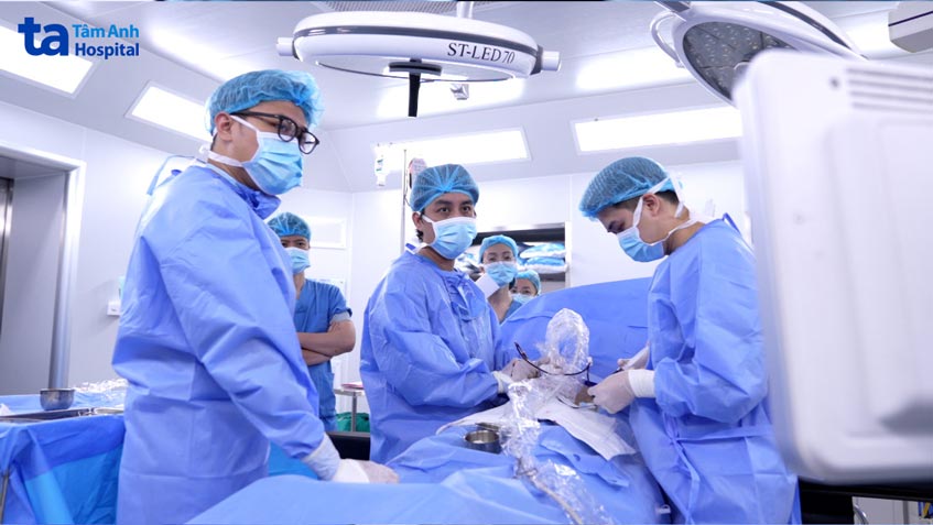 truyền máu điều trị thiếu máu