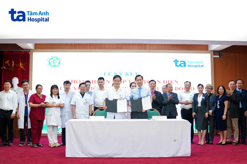 xác nhận ký kết hợp tác giữa bv bạch mai và bv tâm anh
