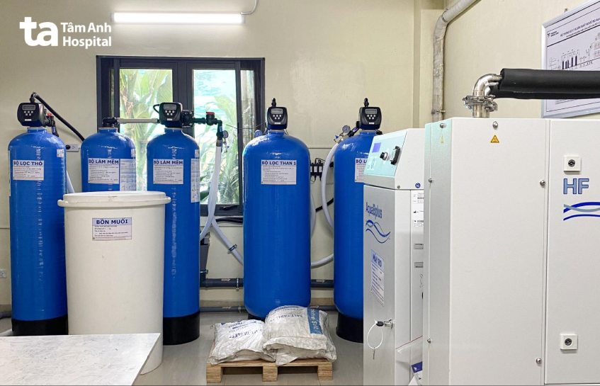 Hệ thống lọc nước R.O tại Đơn vị Thận nhân tạo