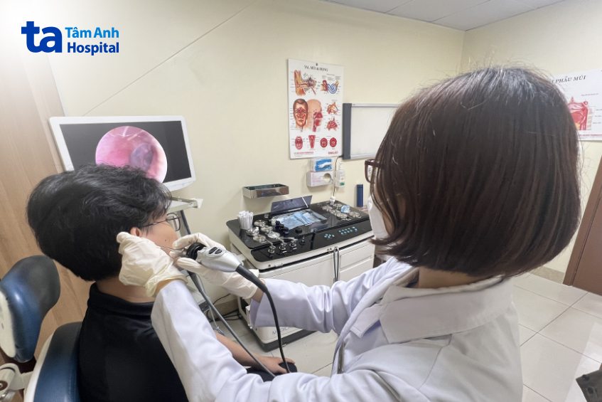 chẩn đoán viêm ống tai ngoài