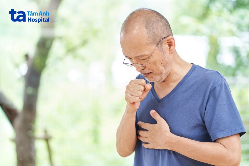Ho có thể là triệu chứng của bệnh viêm phổi thùy